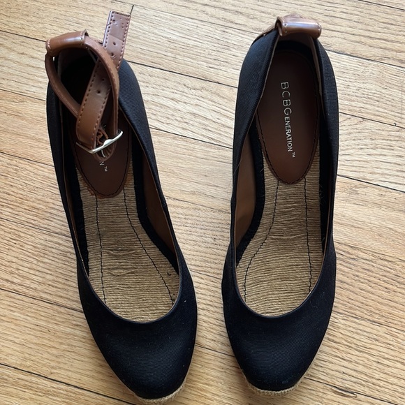 BCBGeneration espadrille size 10 - Picture 3 of 3